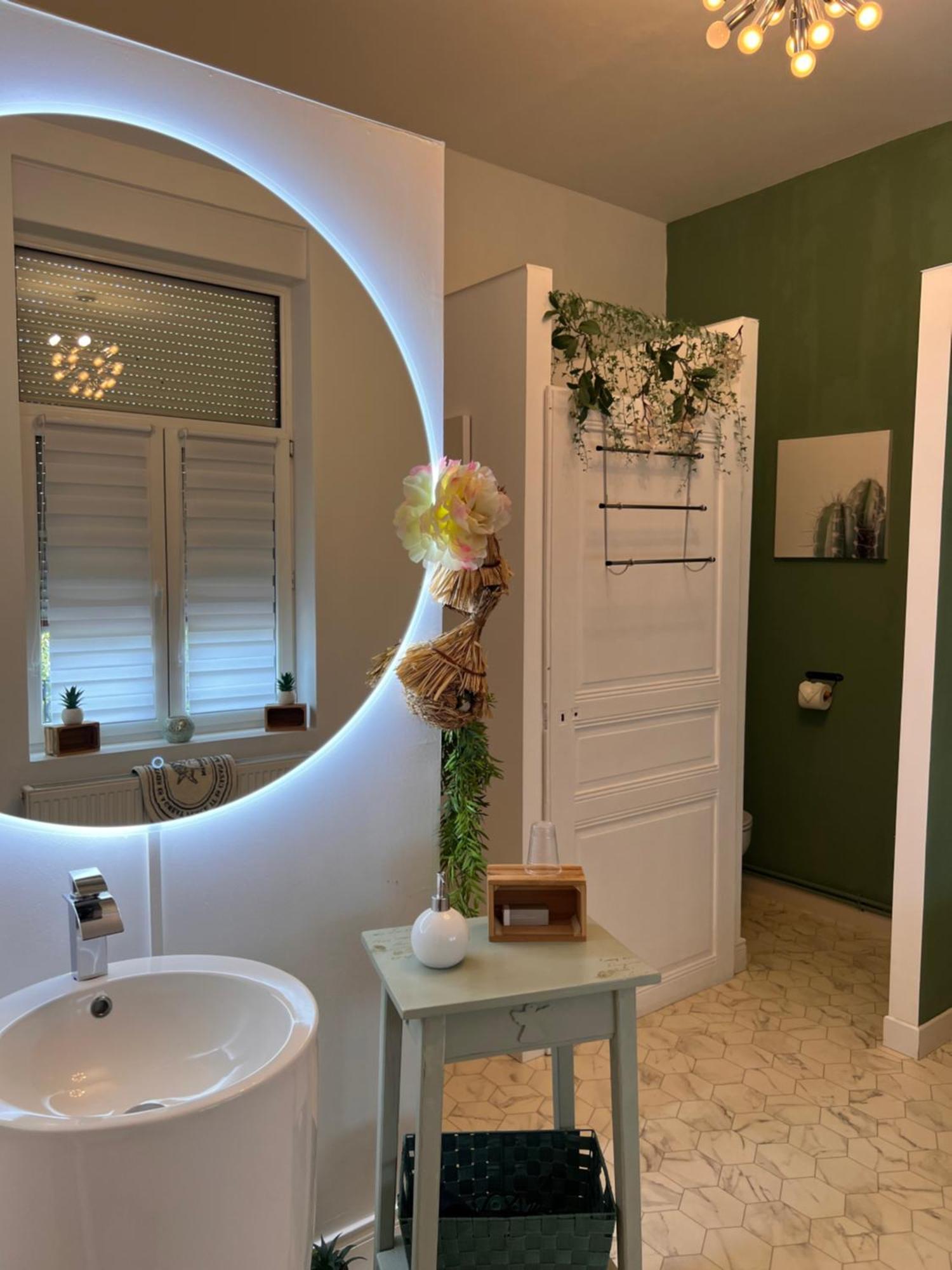 Domaine Des Anges Bed and Breakfast Avesnes-sur-Helpe Exteriör bild